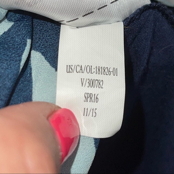 Banana Republic Short Sleeve Blouse Size S Blue Floral Print - Picture 5 of 9